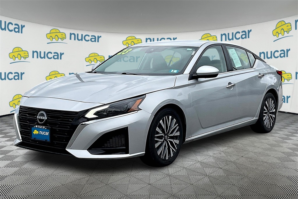 2023 Nissan Altima 2.5 SV - Photo 3