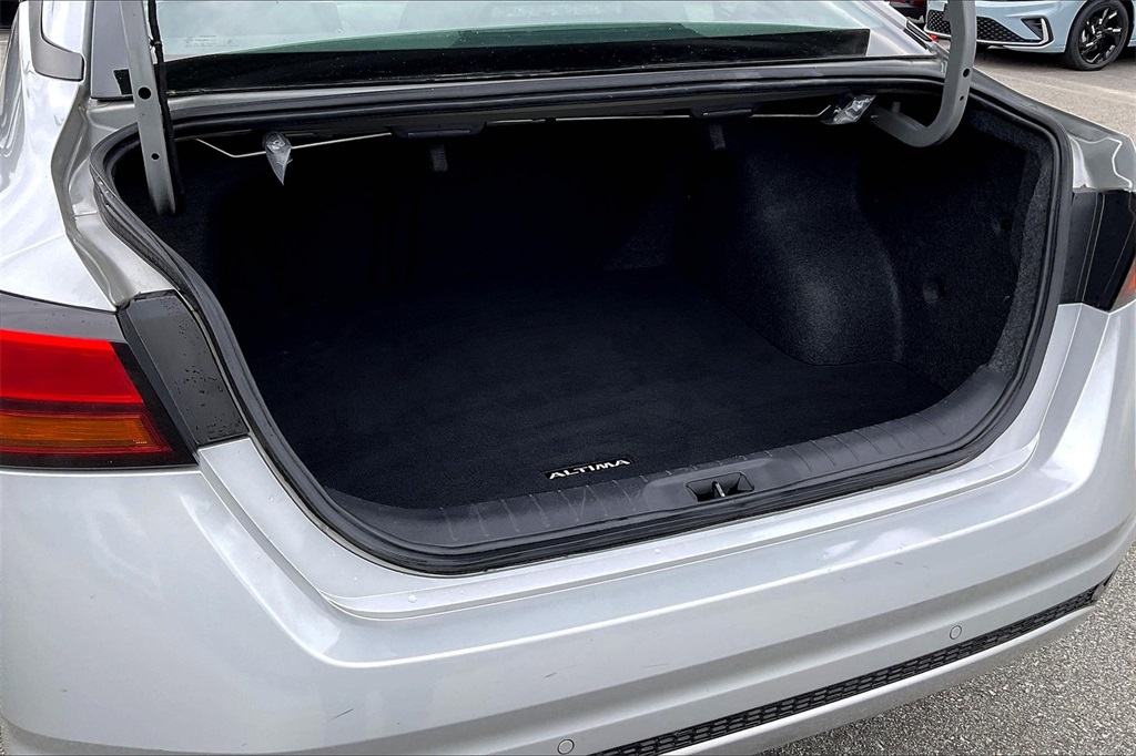 2023 Nissan Altima 2.5 SV - Photo 33