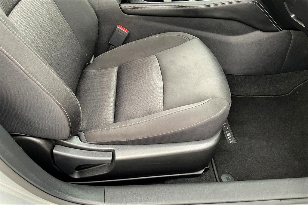 2023 Nissan Altima 2.5 SV - Photo 34