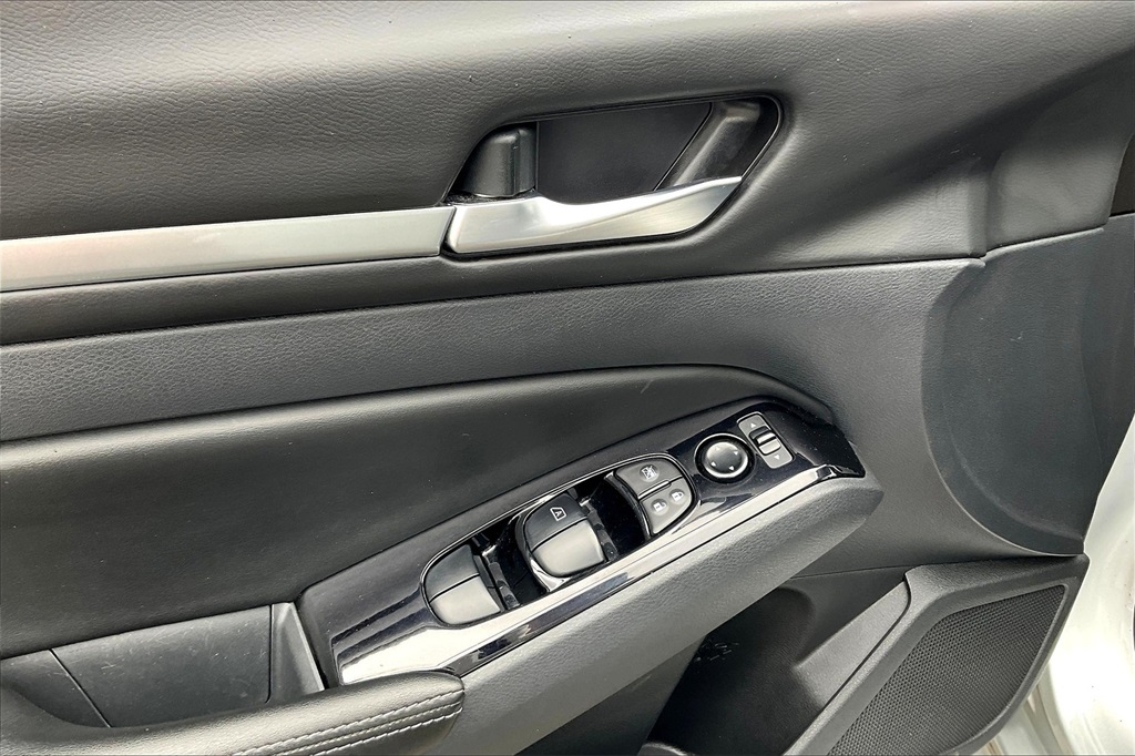 2023 Nissan Altima 2.5 SV - Photo 35