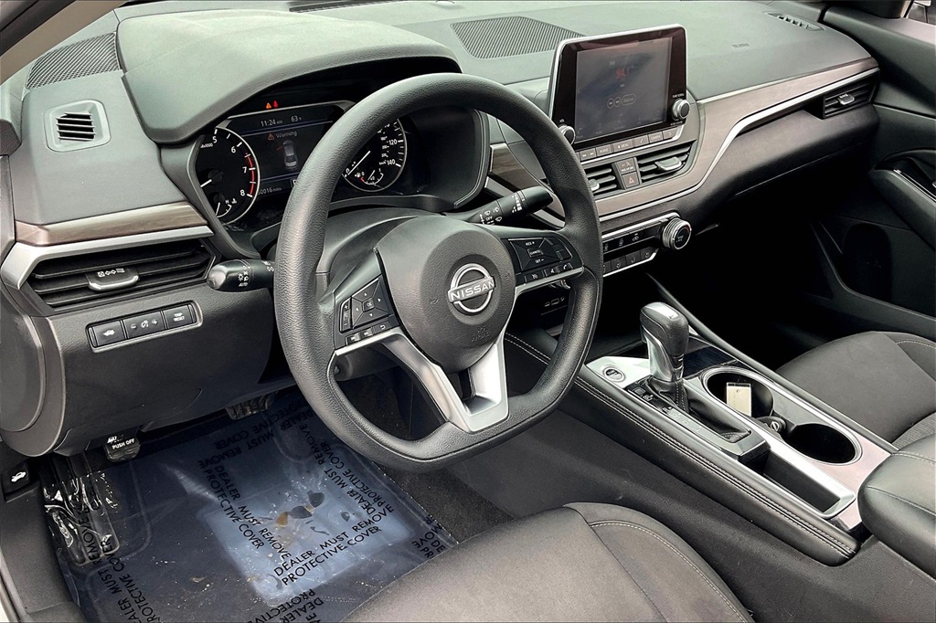 2023 Nissan Altima 2.5 SV - Photo 8