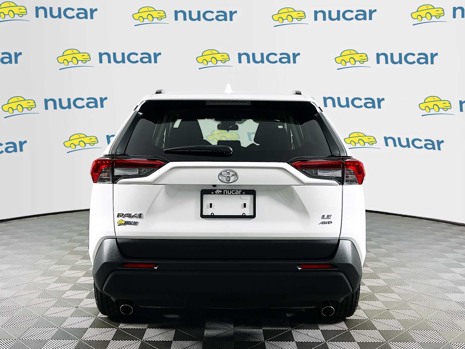 2019 Toyota RAV4 LE - Photo 6