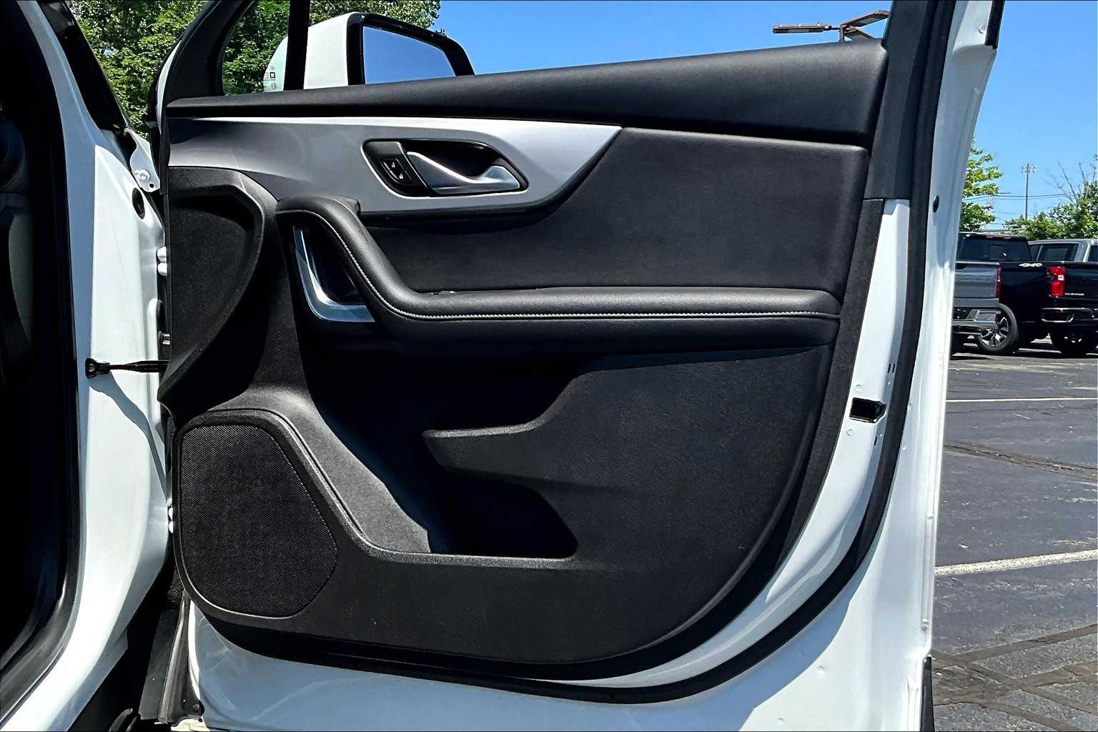 2022 Chevrolet Blazer LT - Photo 12