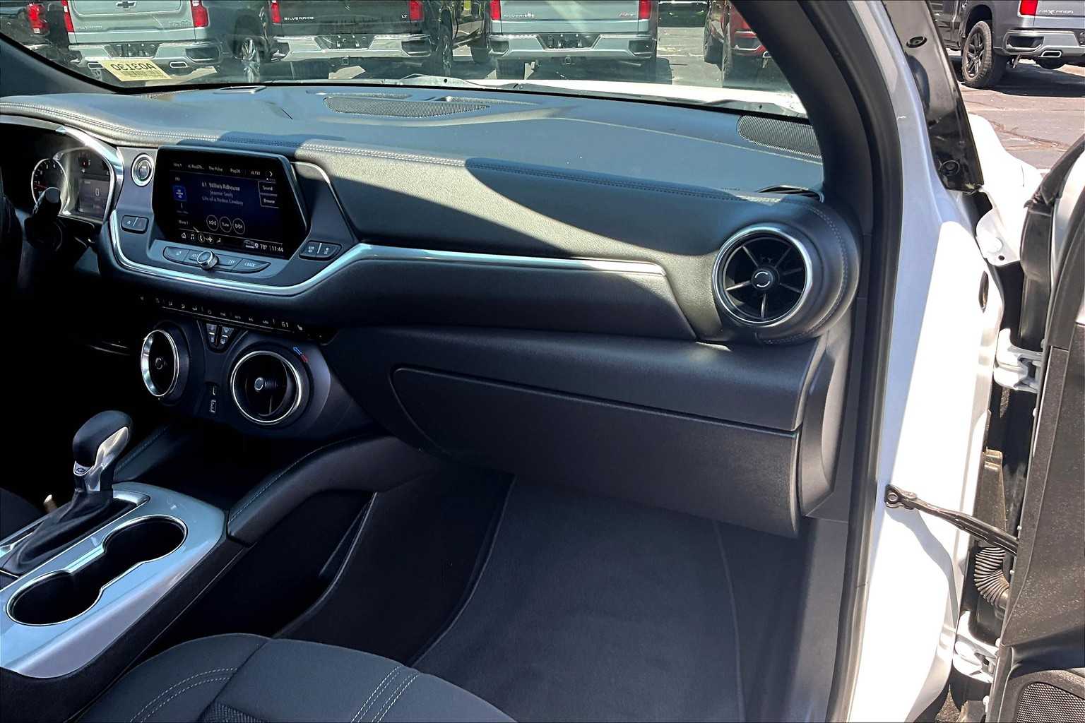 2022 Chevrolet Blazer LT - Photo 13