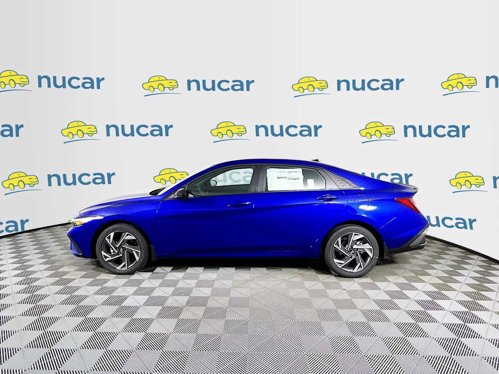 2025 Hyundai Elantra SEL Sport - Photo 3