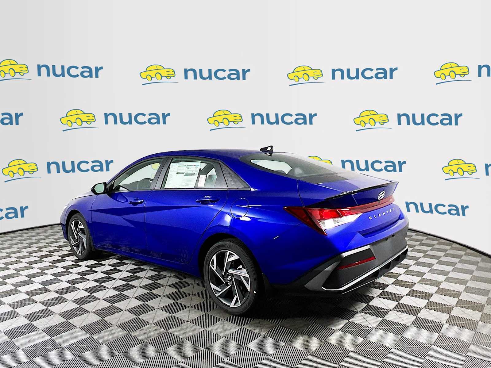 2025 Hyundai Elantra SEL Sport - Photo 4