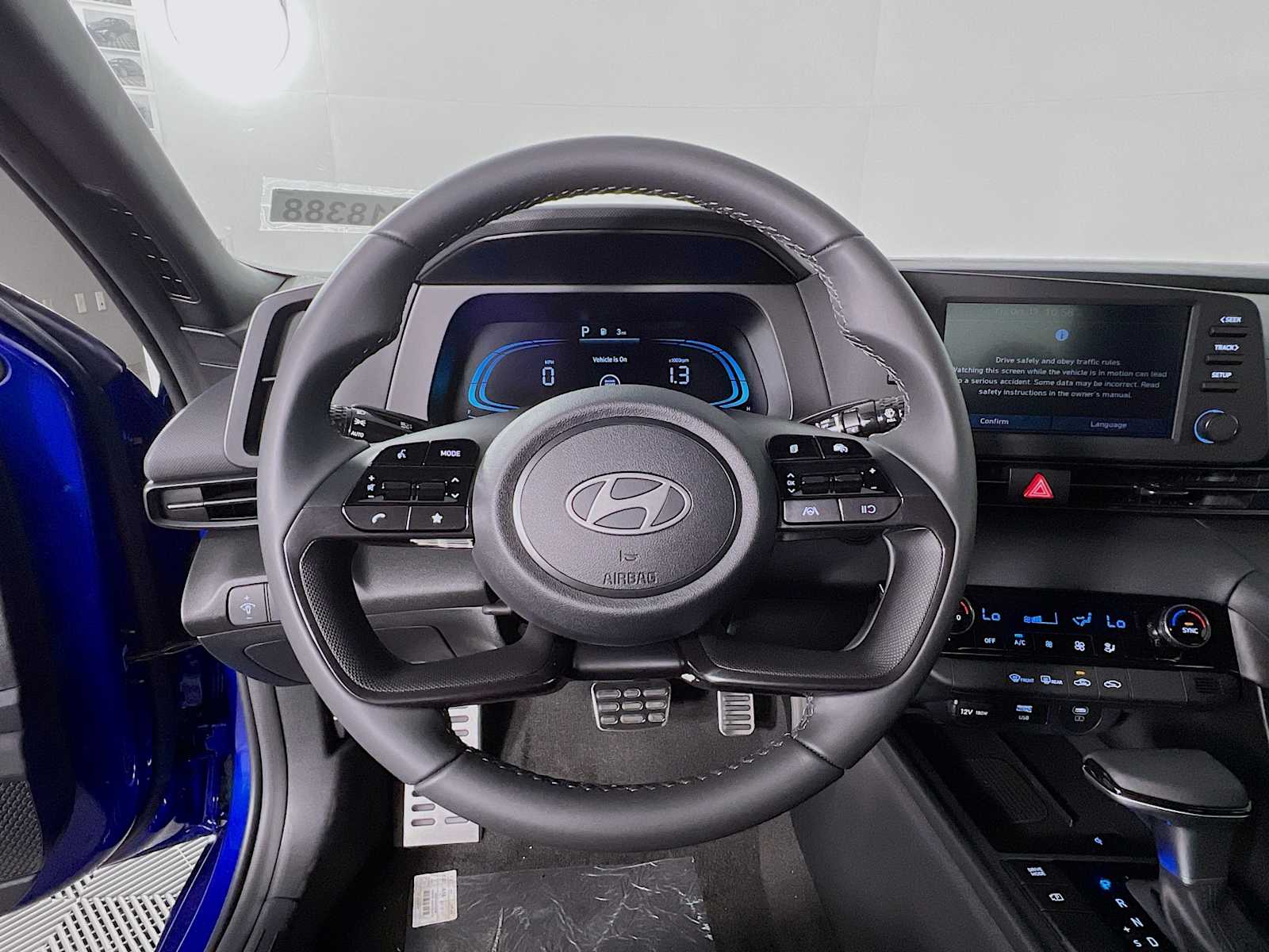 2025 Hyundai Elantra SEL Sport - Photo 7