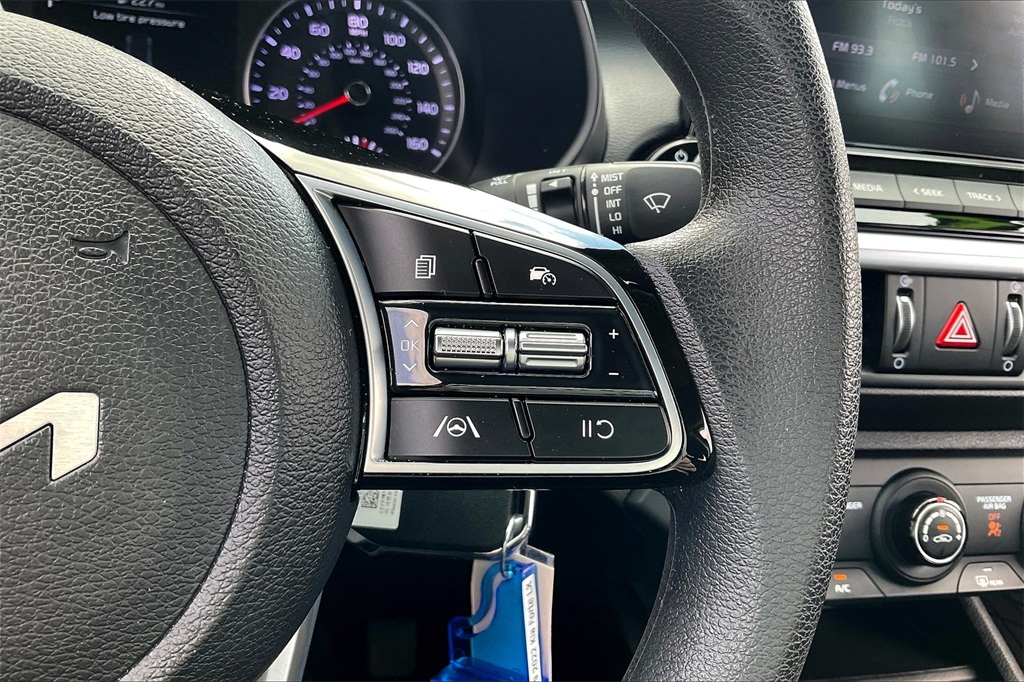 2022 Kia Forte LXS - Photo 22
