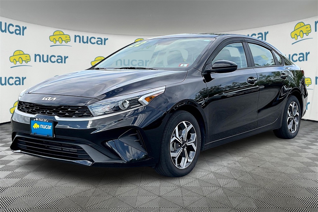 2022 Kia Forte LXS - Photo 3