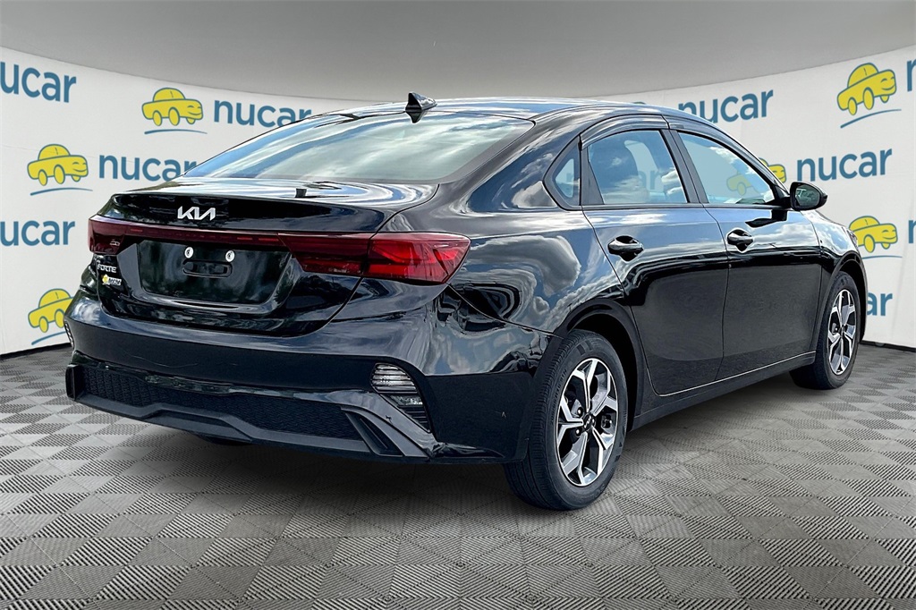 2022 Kia Forte LXS - Photo 6