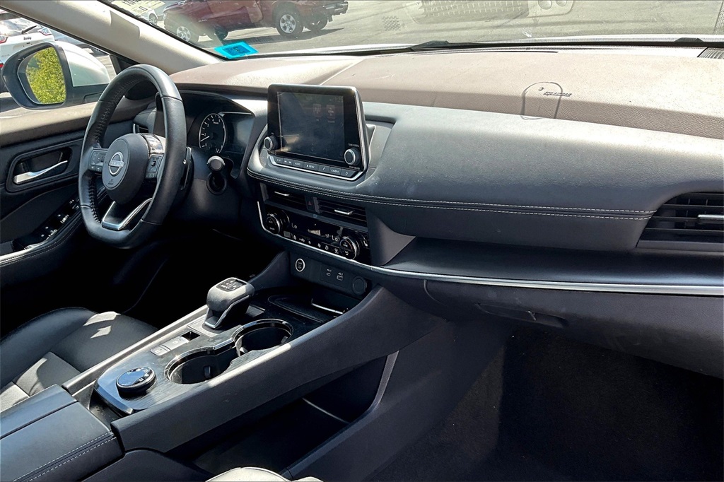 2023 Nissan Rogue SV - Photo 14