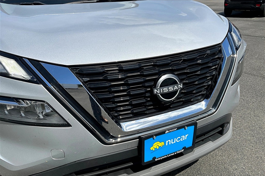 2023 Nissan Rogue SV - Photo 31