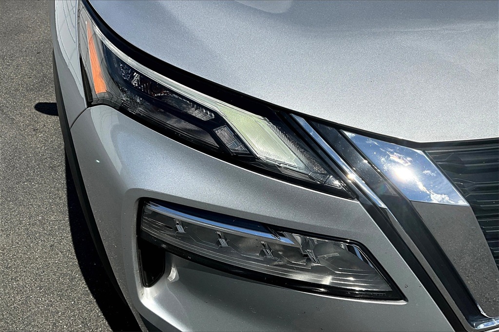 2023 Nissan Rogue SV - Photo 32