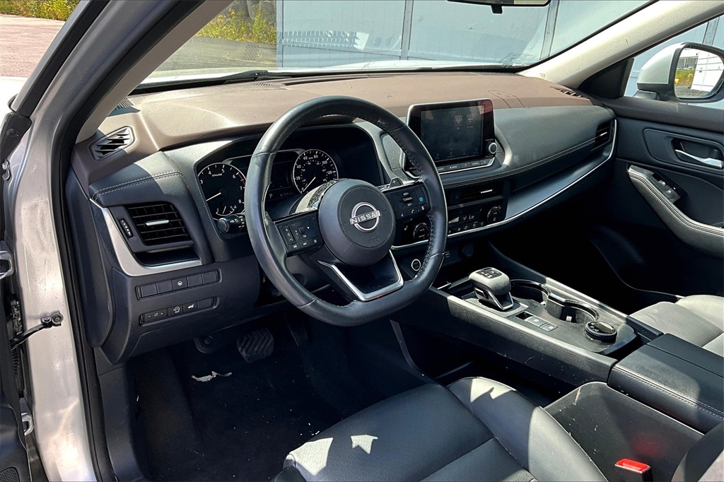 2023 Nissan Rogue SV - Photo 8