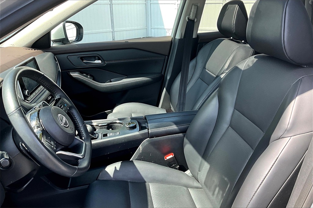 2023 Nissan Rogue SV - Photo 10