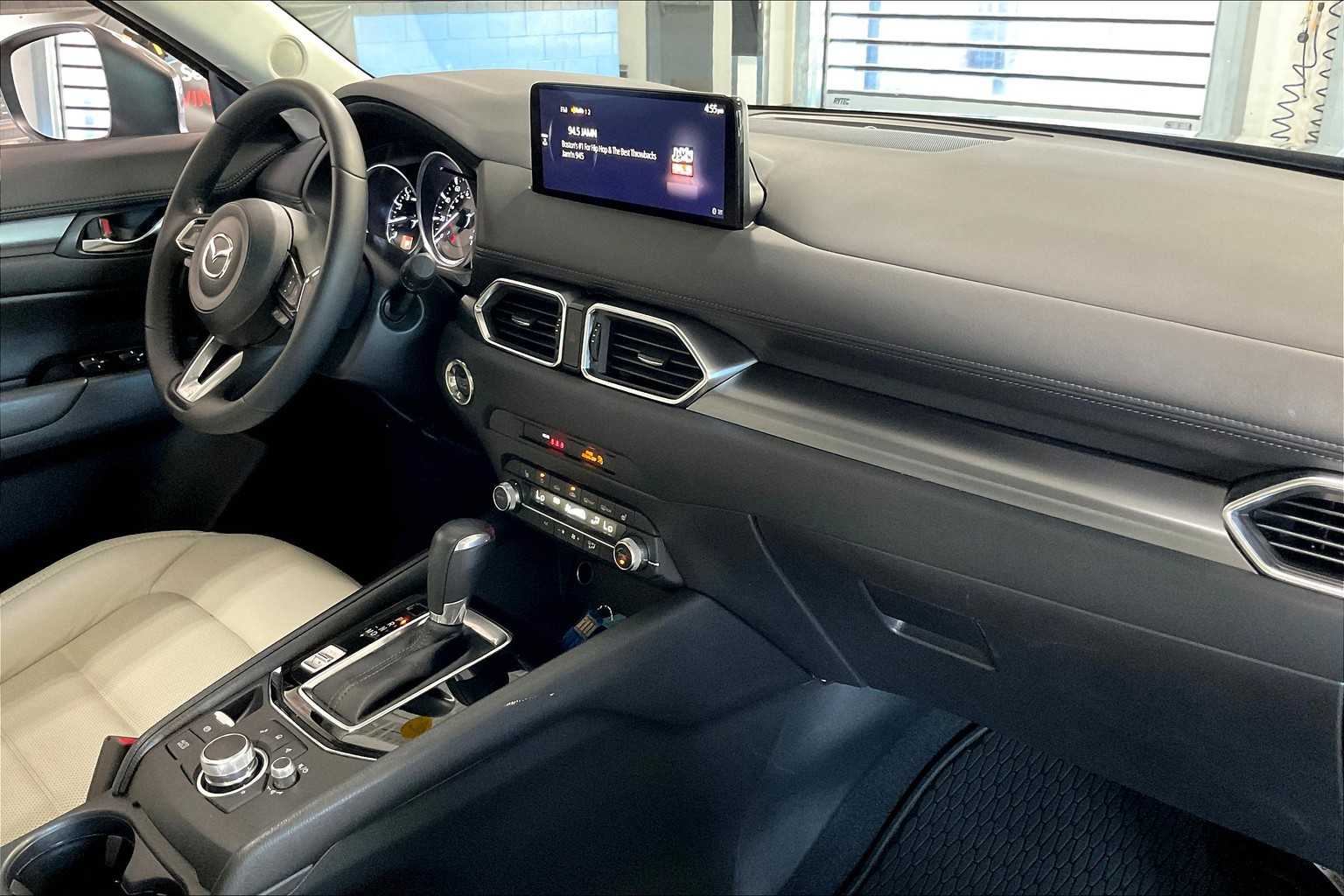 2022 Mazda CX-5 2.5 S Preferred Package - Photo 14