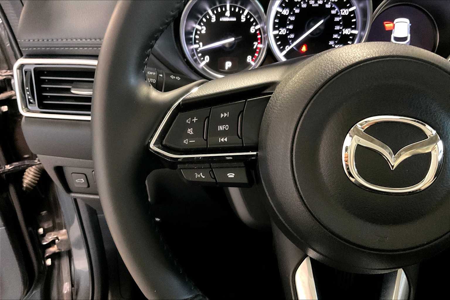 2022 Mazda CX-5 2.5 S Preferred Package - Photo 23