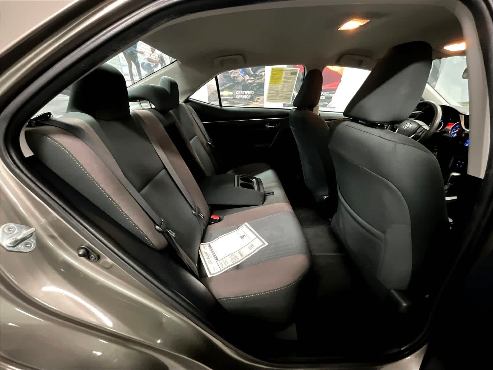 2017 Toyota Corolla LE - Photo 16