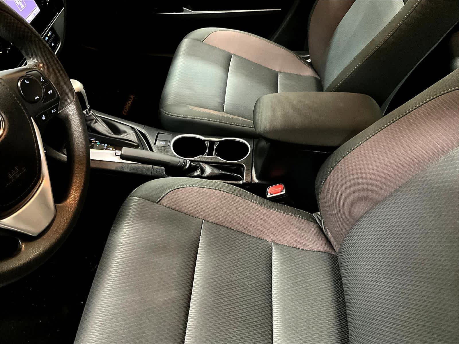 2017 Toyota Corolla LE - Photo 20