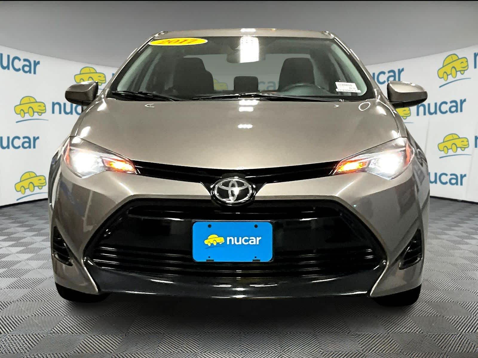 2017 Toyota Corolla LE - Photo 2