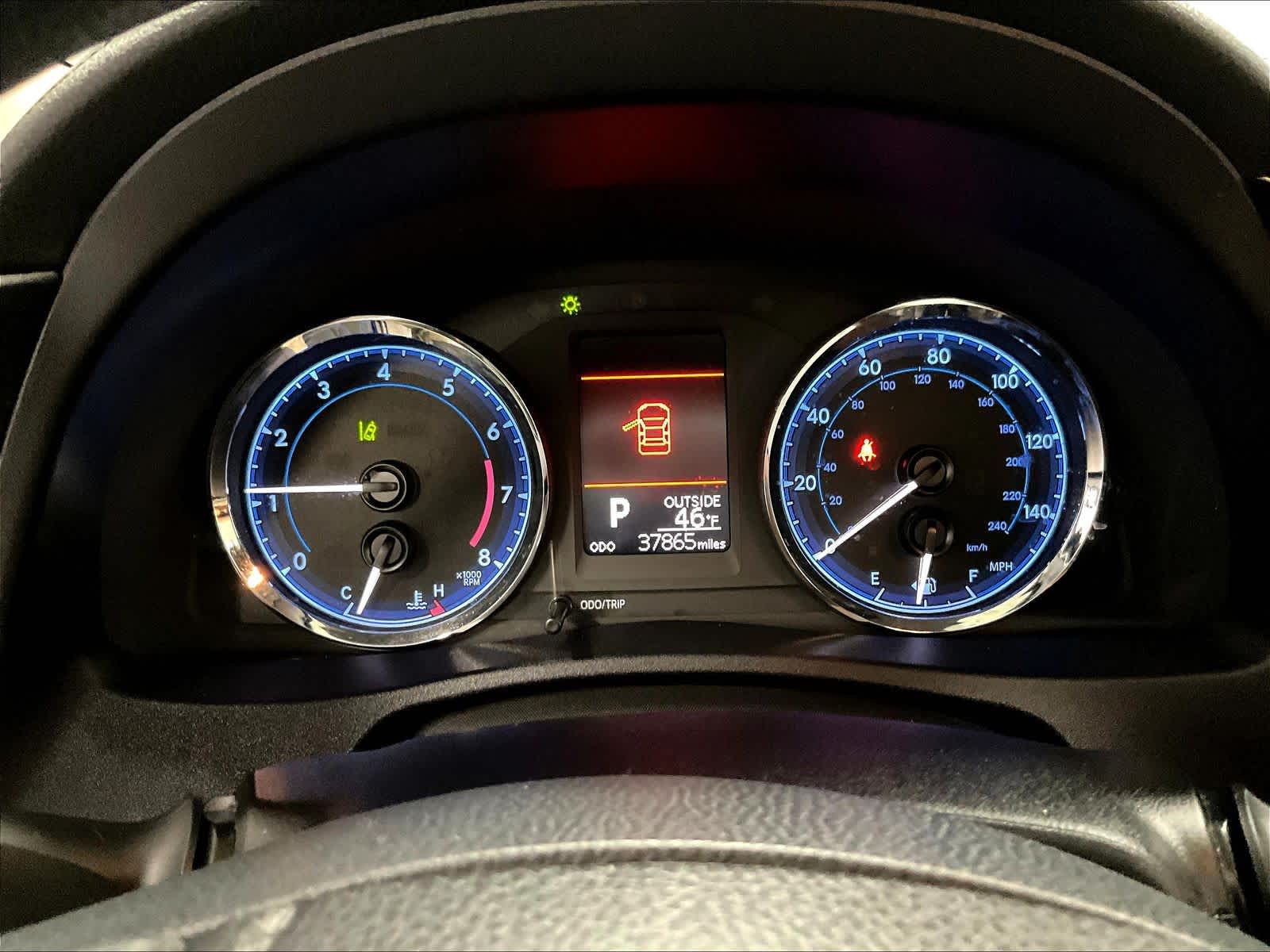 2017 Toyota Corolla LE - Photo 24