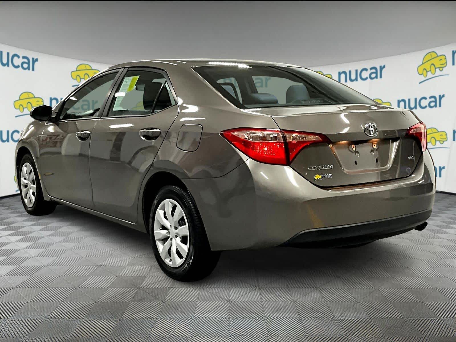 2017 Toyota Corolla LE - Photo 4