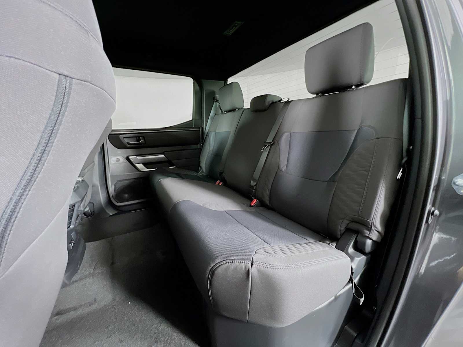 2025 Toyota Tundra SR5 - Photo 13