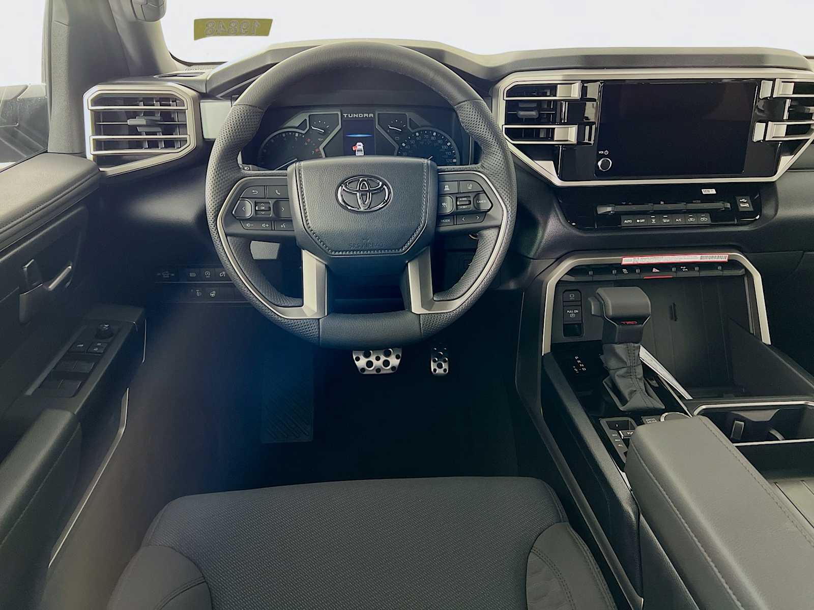 2025 Toyota Tundra SR5 - Photo 15