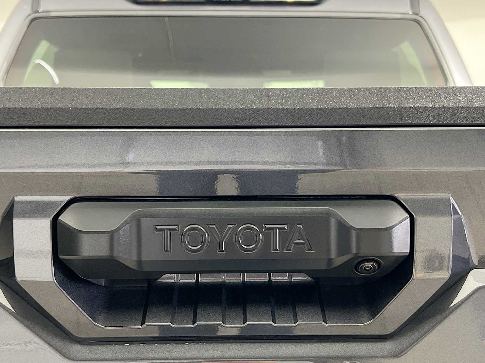 2025 Toyota Tundra SR5 - Photo 18