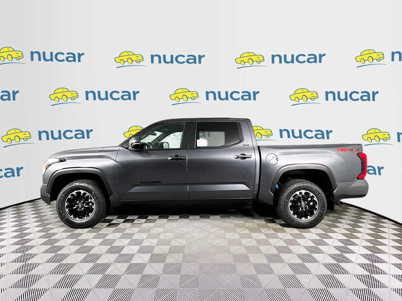2025 Toyota Tundra SR5 - Photo 3