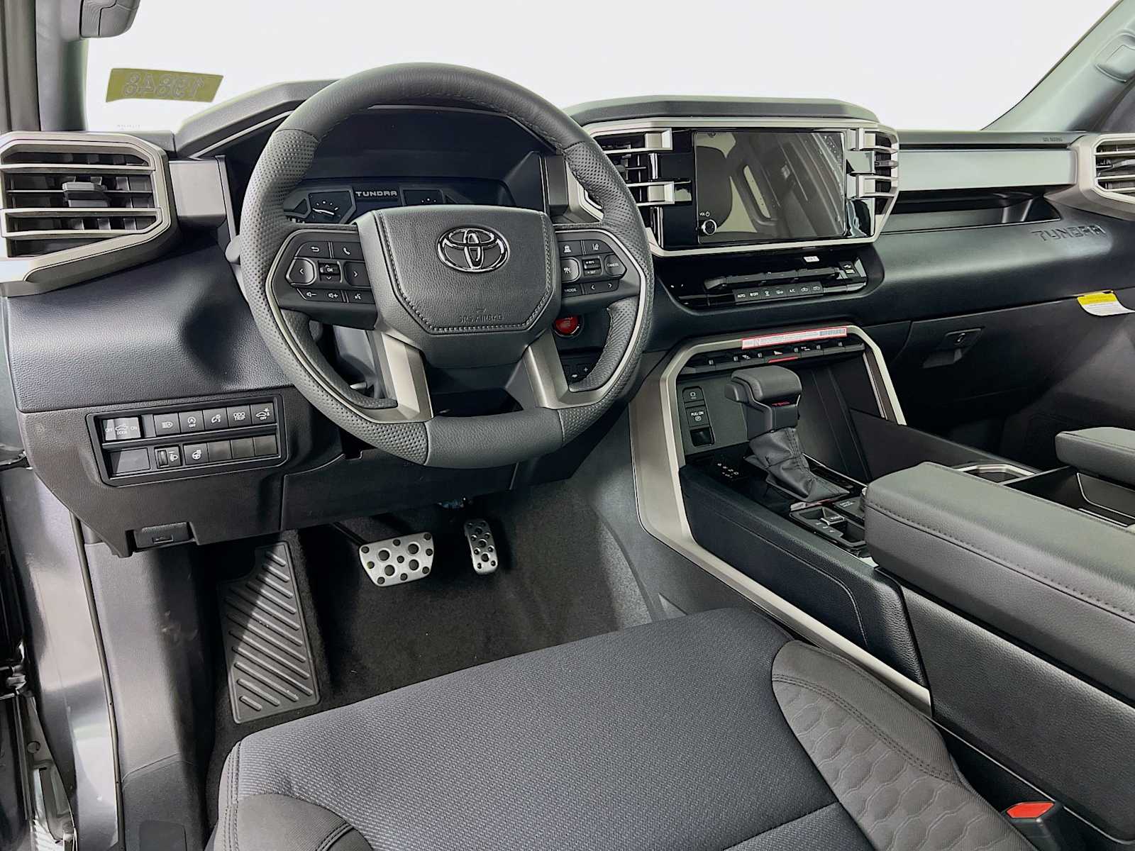 2025 Toyota Tundra SR5 - Photo 6