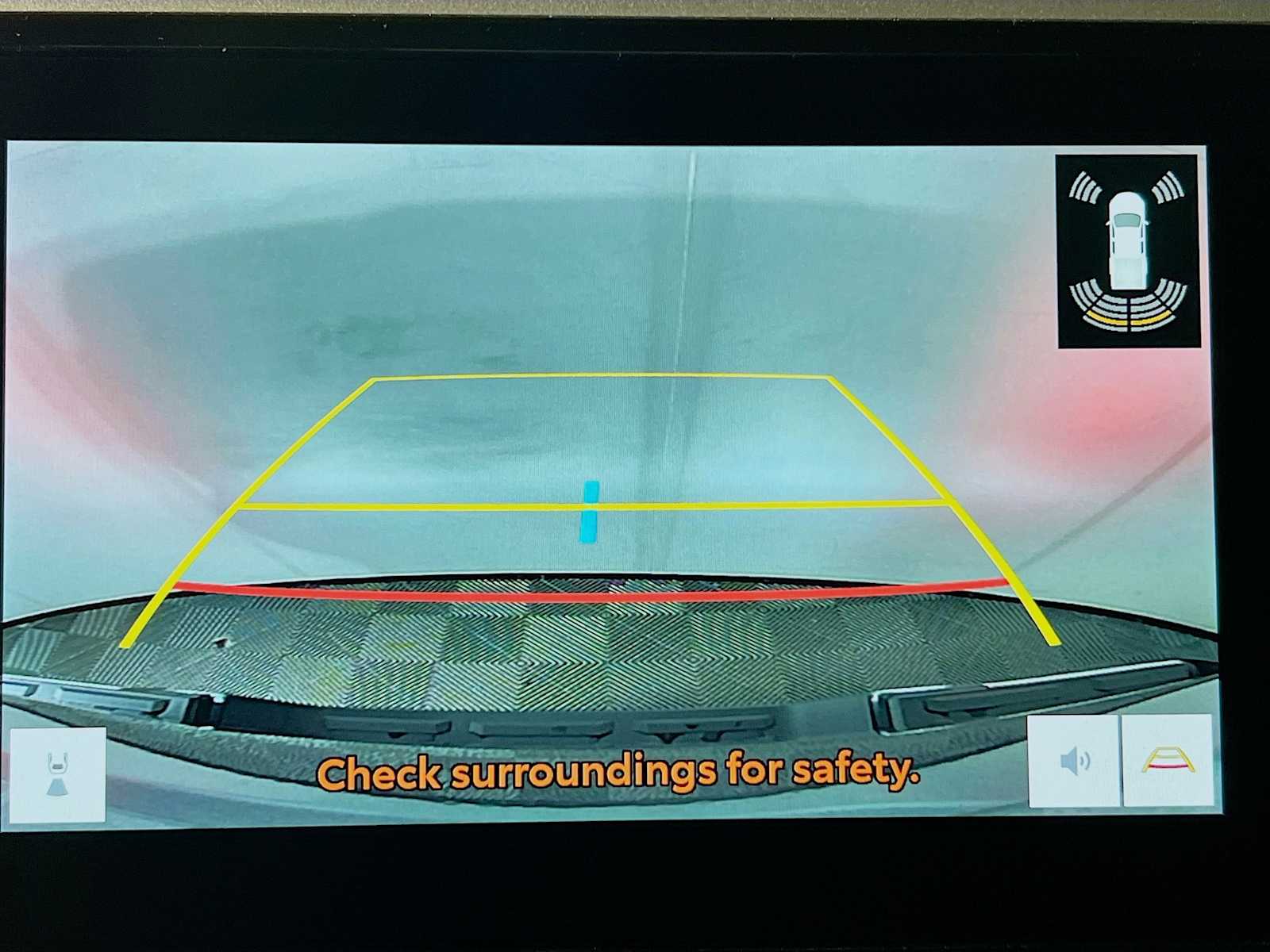 2025 Toyota Tundra SR5 - Photo 9