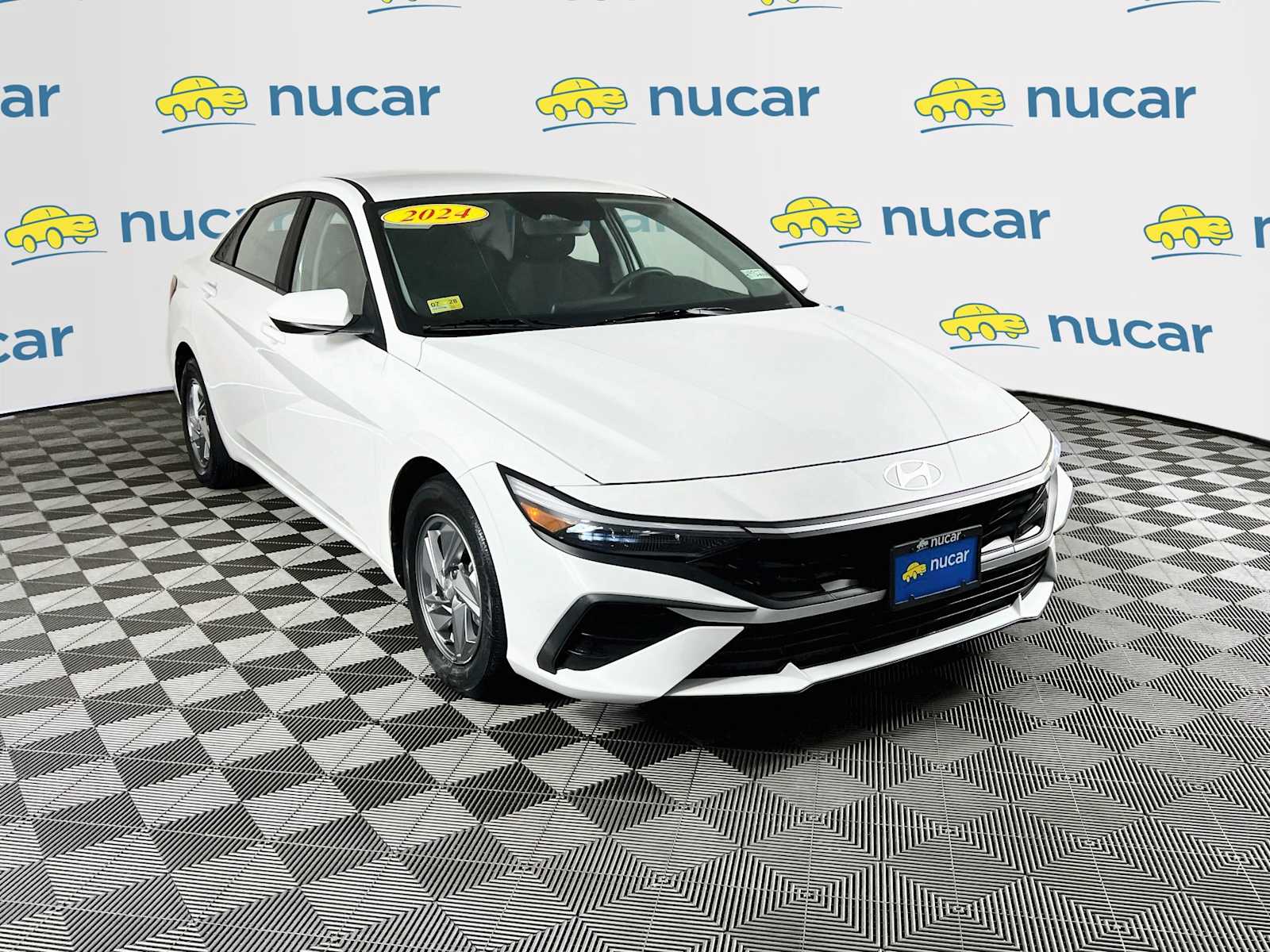 2024 Hyundai Elantra SE