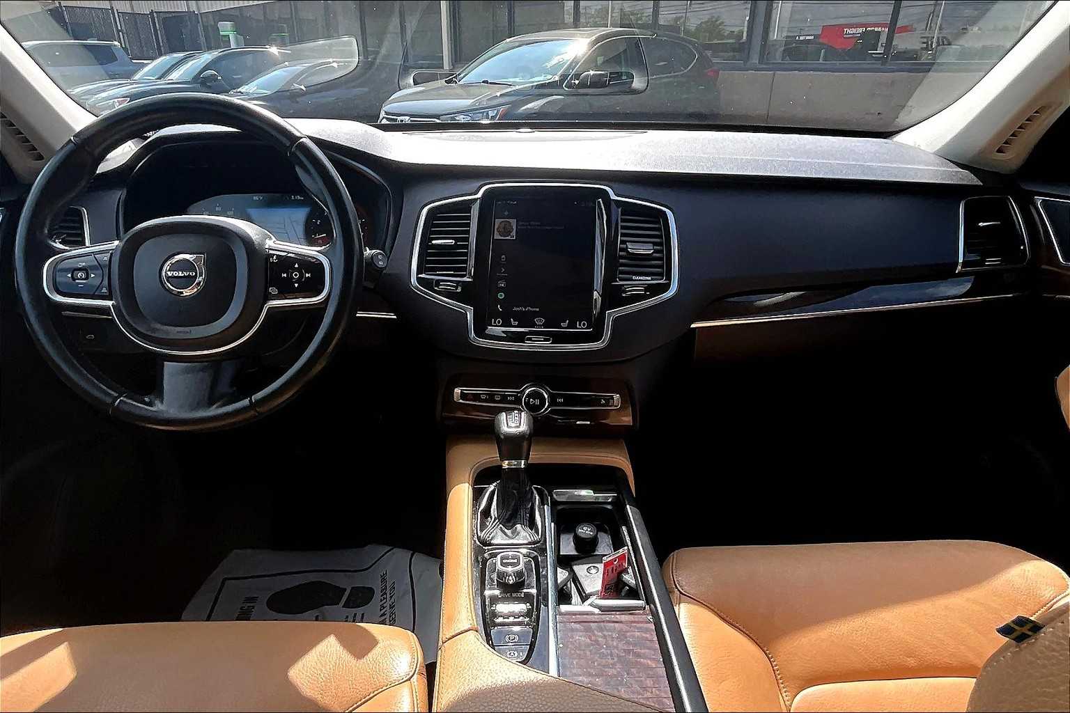 2016 Volvo XC90 T6 Momentum - Photo 21