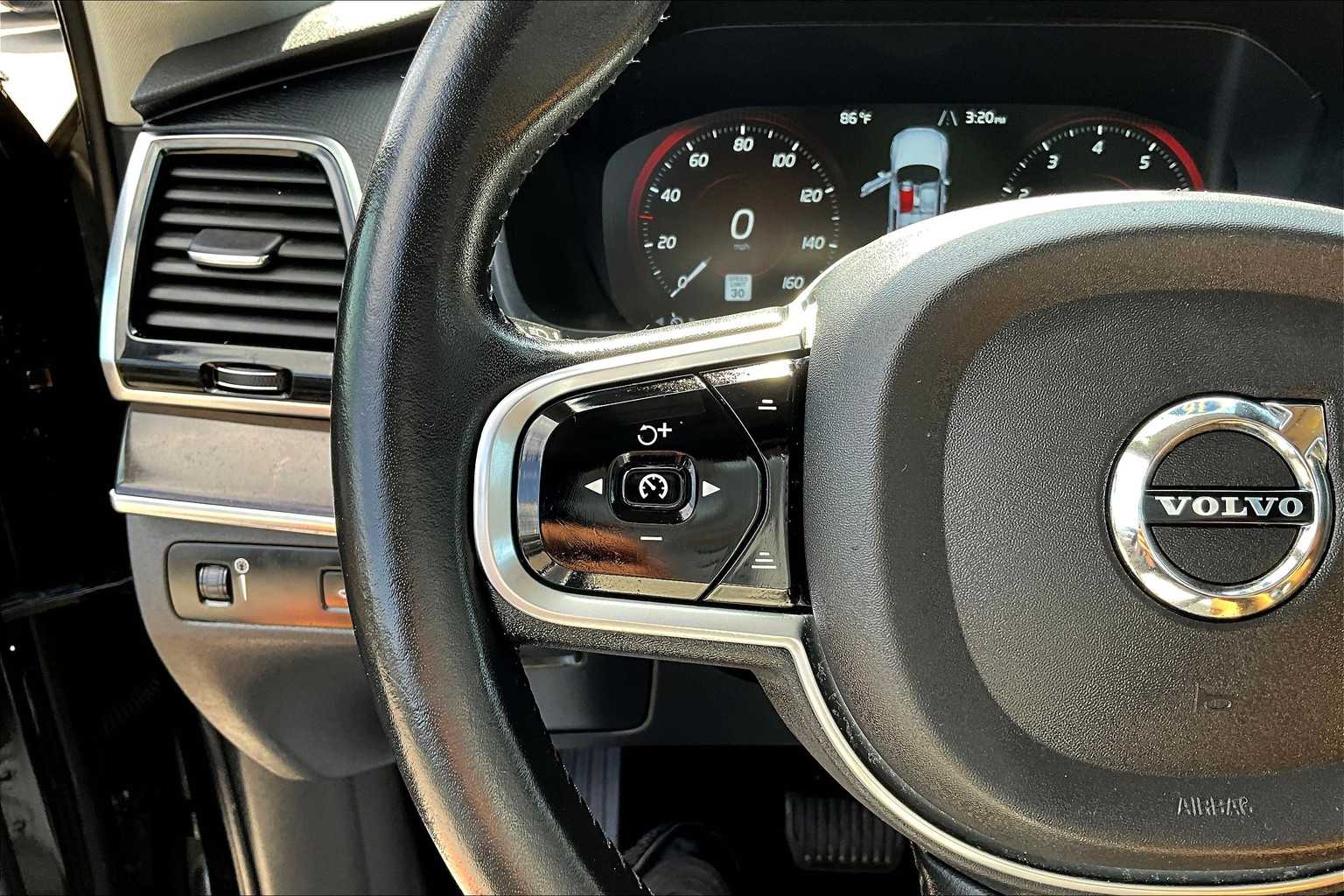 2016 Volvo XC90 T6 Momentum - Photo 23