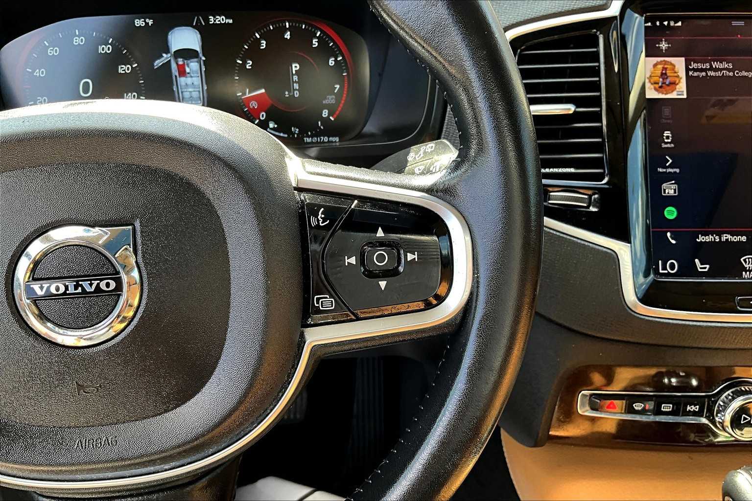 2016 Volvo XC90 T6 Momentum - Photo 24