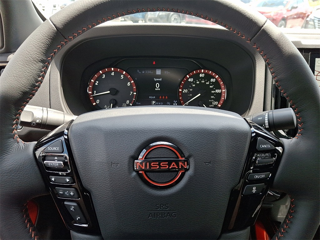 2025 Nissan Frontier PRO-4X - Photo 14