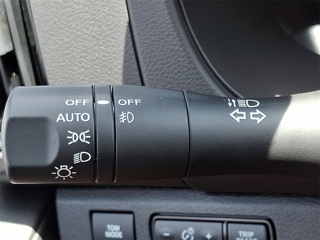 2025 Nissan Frontier PRO-4X - Photo 18