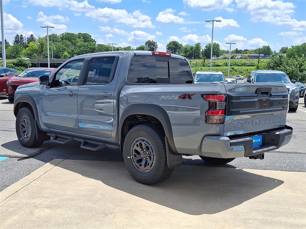 2025 Nissan Frontier PRO-4X - Photo 3