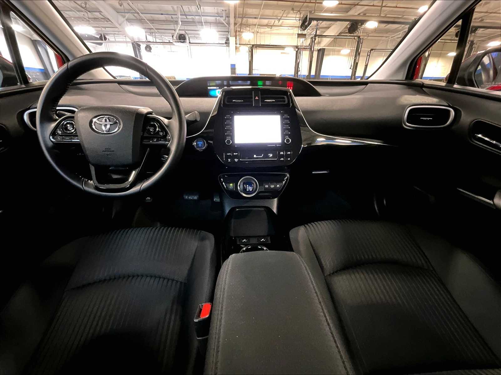 2021 Toyota Prius Prime LE - Photo 21