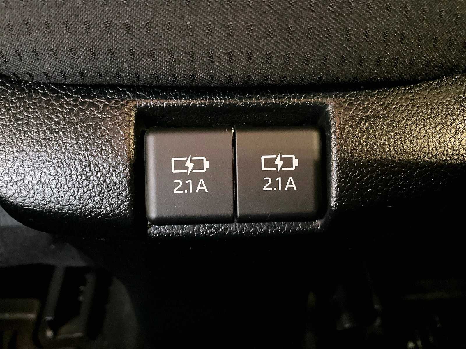 2021 Toyota Prius Prime LE - Photo 26