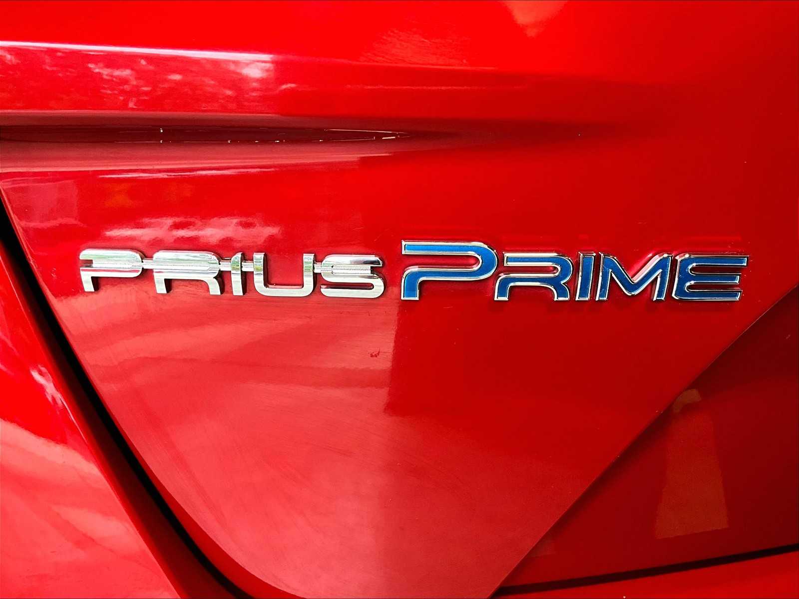 2021 Toyota Prius Prime LE - Photo 29