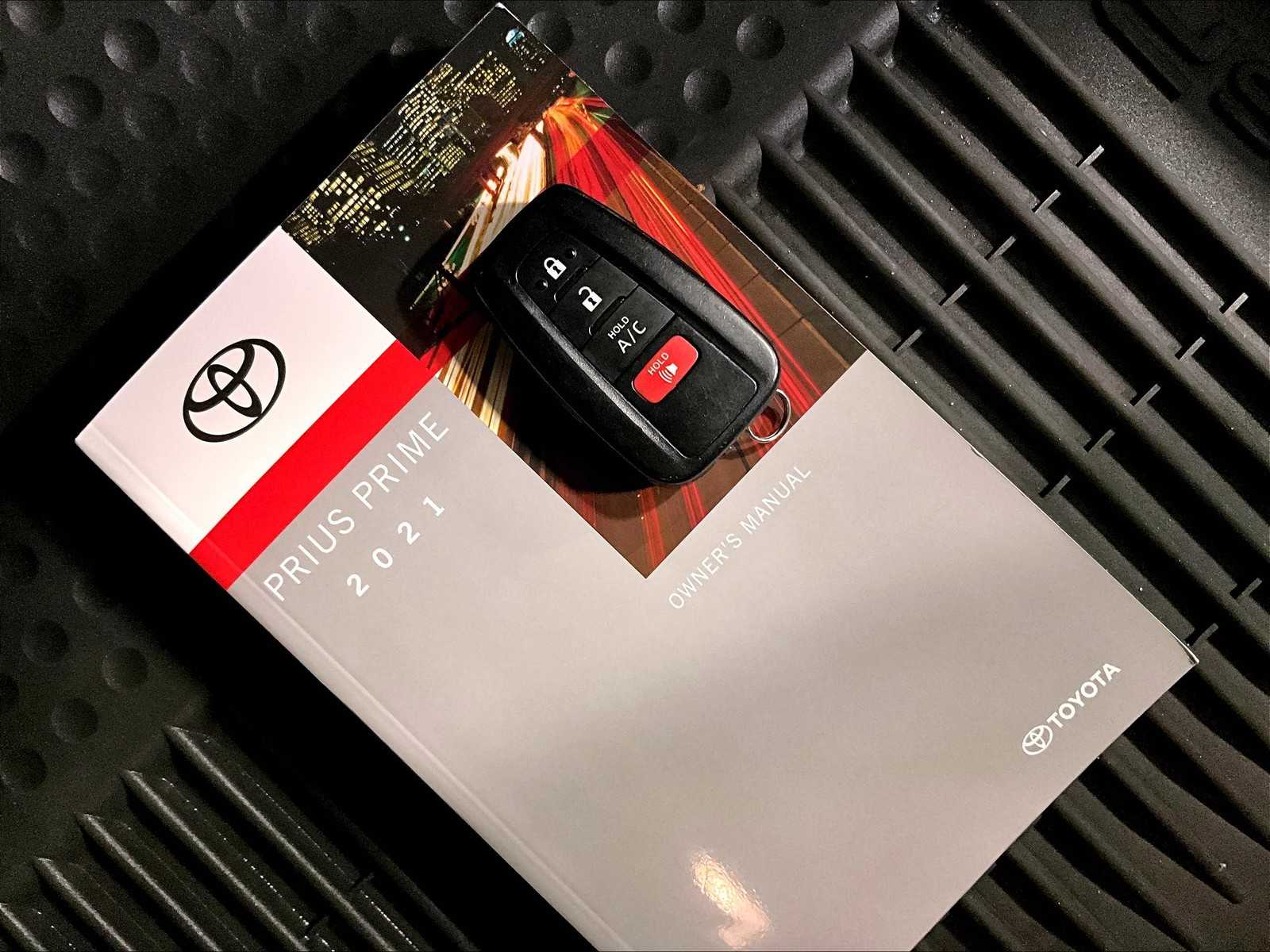2021 Toyota Prius Prime LE - Photo 31