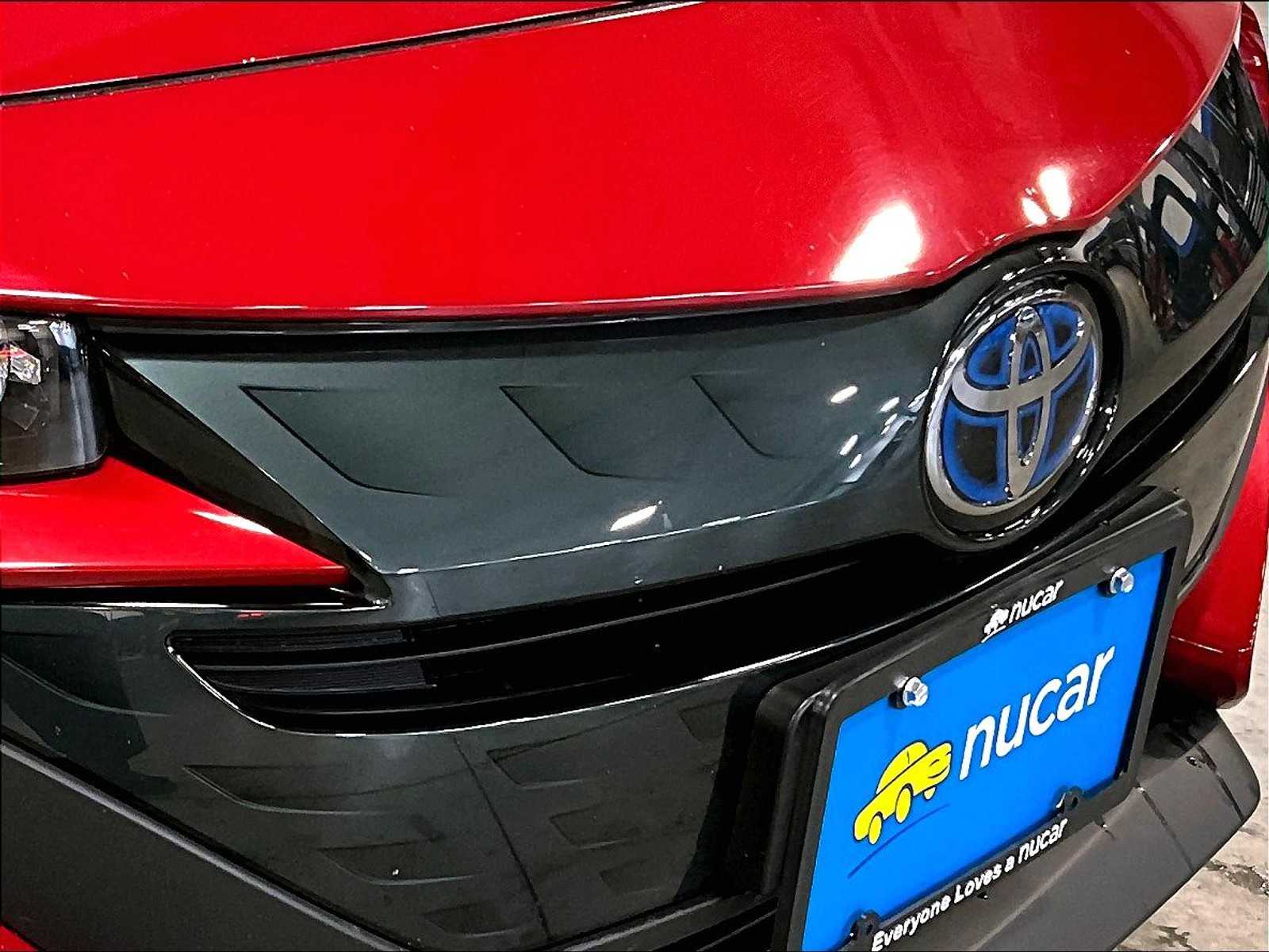2021 Toyota Prius Prime LE - Photo 32