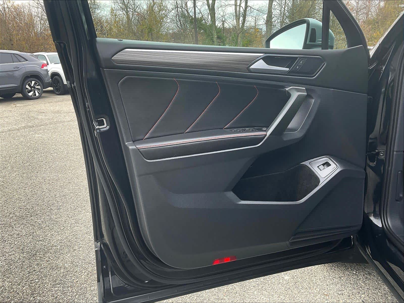 2024 Volkswagen Tiguan Wolfsburg Edition - Photo 9