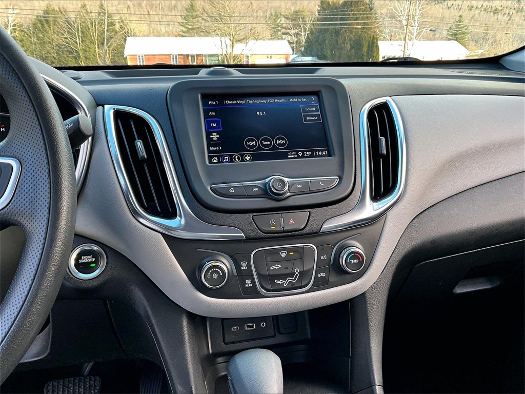 2022 Chevrolet Equinox LT - Photo 18