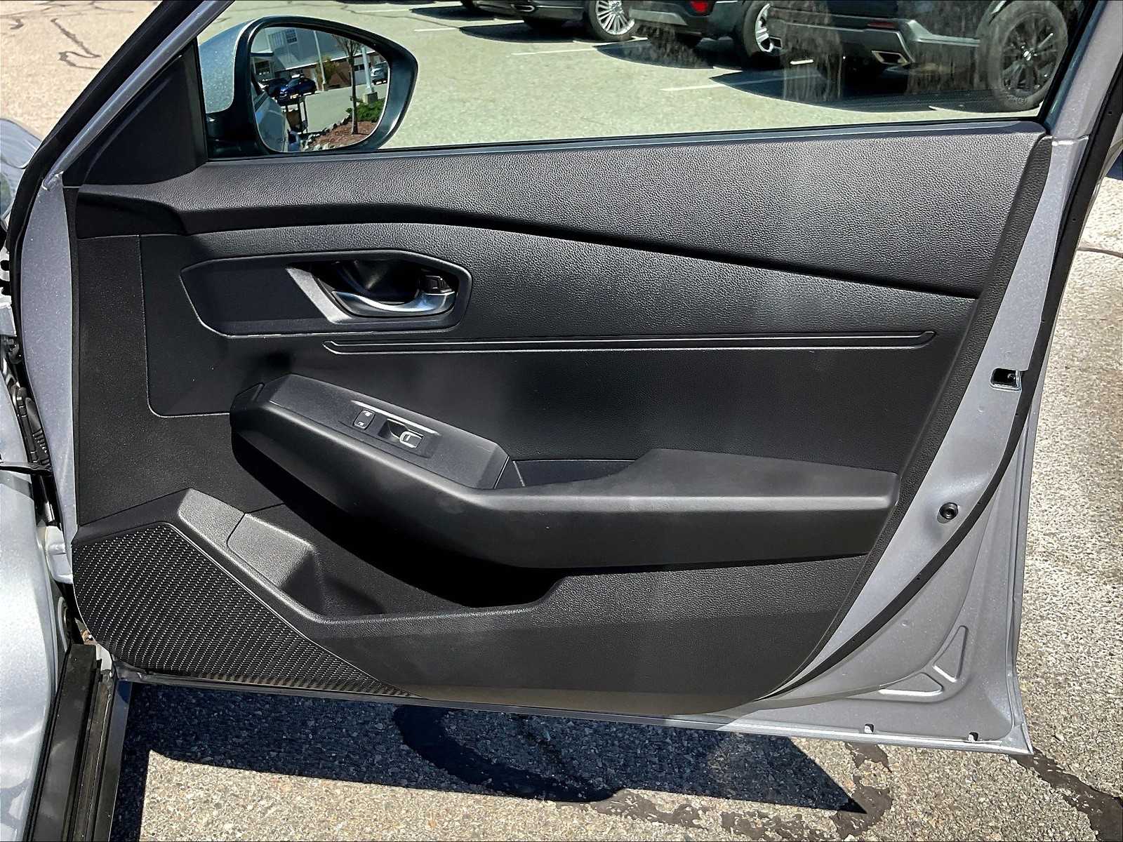 2023 Honda Accord LX - Photo 12