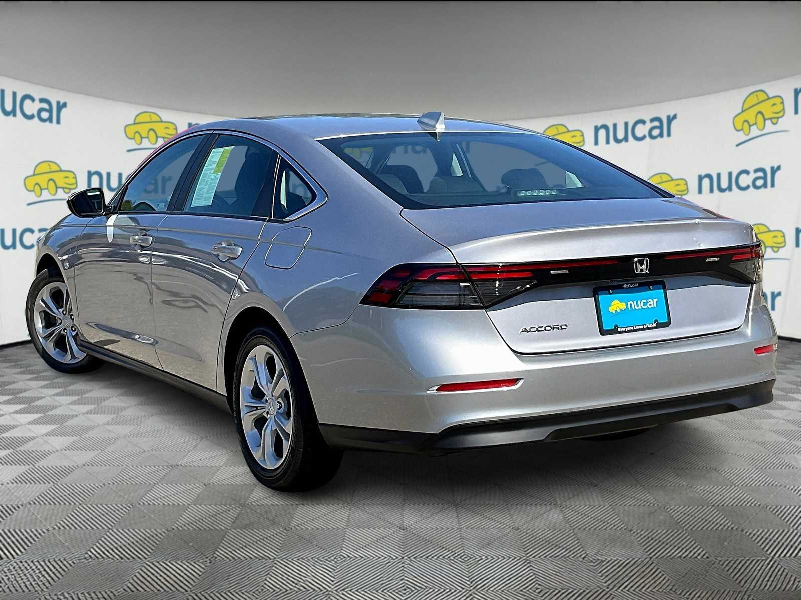 2023 Honda Accord LX - Photo 4