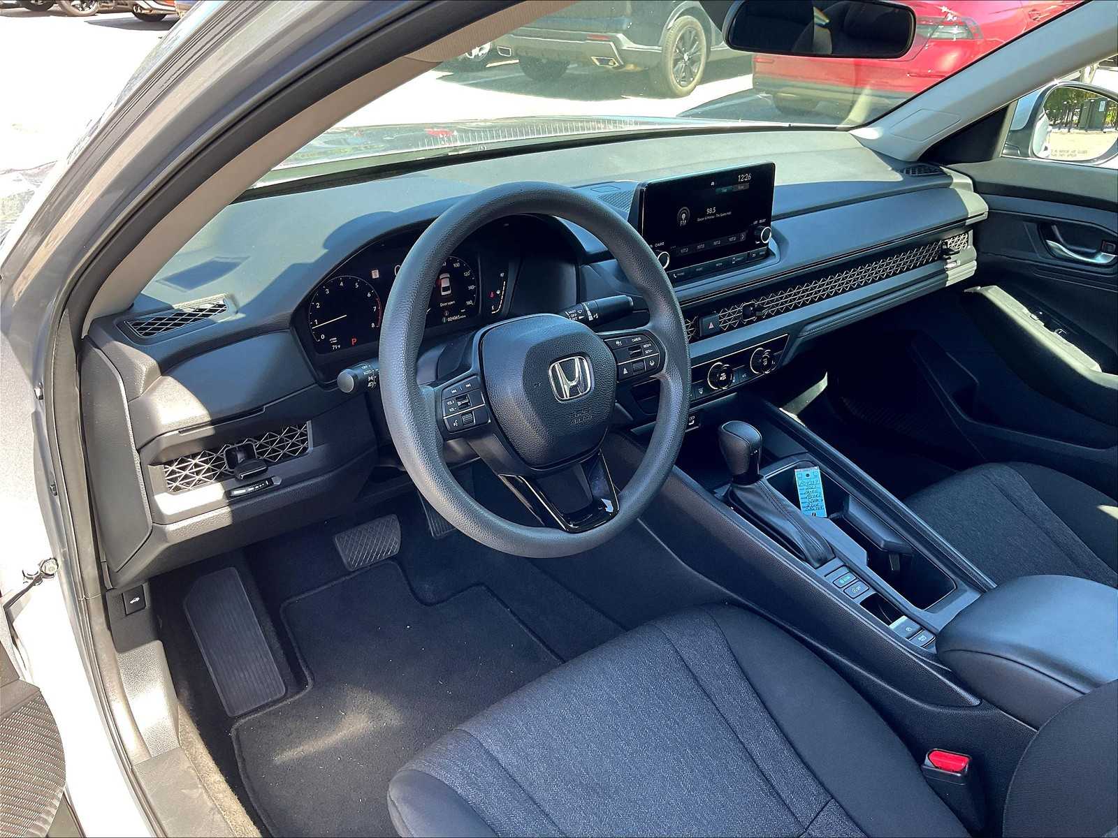 2023 Honda Accord LX - Photo 8
