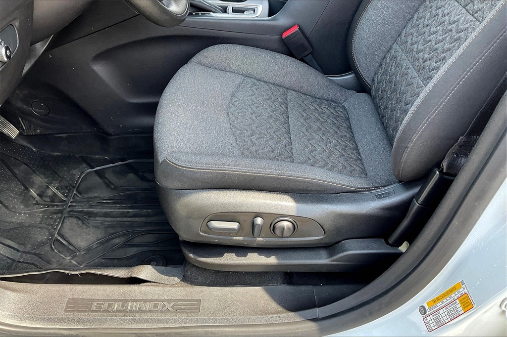 2023 Chevrolet Equinox LT - Photo 32